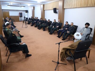 صحنۀ جنگ جای تعارف نیست