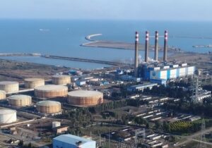 واحدهای بخار ۴۵ ساله با وجود چالش‌ها همچنان ستون تولید برق کشور