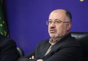 مازندران با رکورد ۲۱۲ میلیون قطعه جوجهریزی، پیشتاز تولید مرغ کشور شد؛توزیع روزانه بیش از ۸۲۰ هزار کیلوگرم مرغ از مازندران به بازارهای کشور