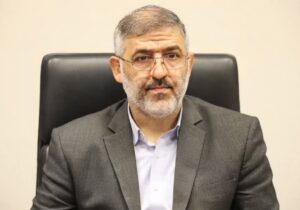 مدیر واقعی کسی است که صدای مردم را از کف جامعه بشنود؛مدیریت کشور نباید در دایره‌ای محدود از افراد تکراری بچرخد
